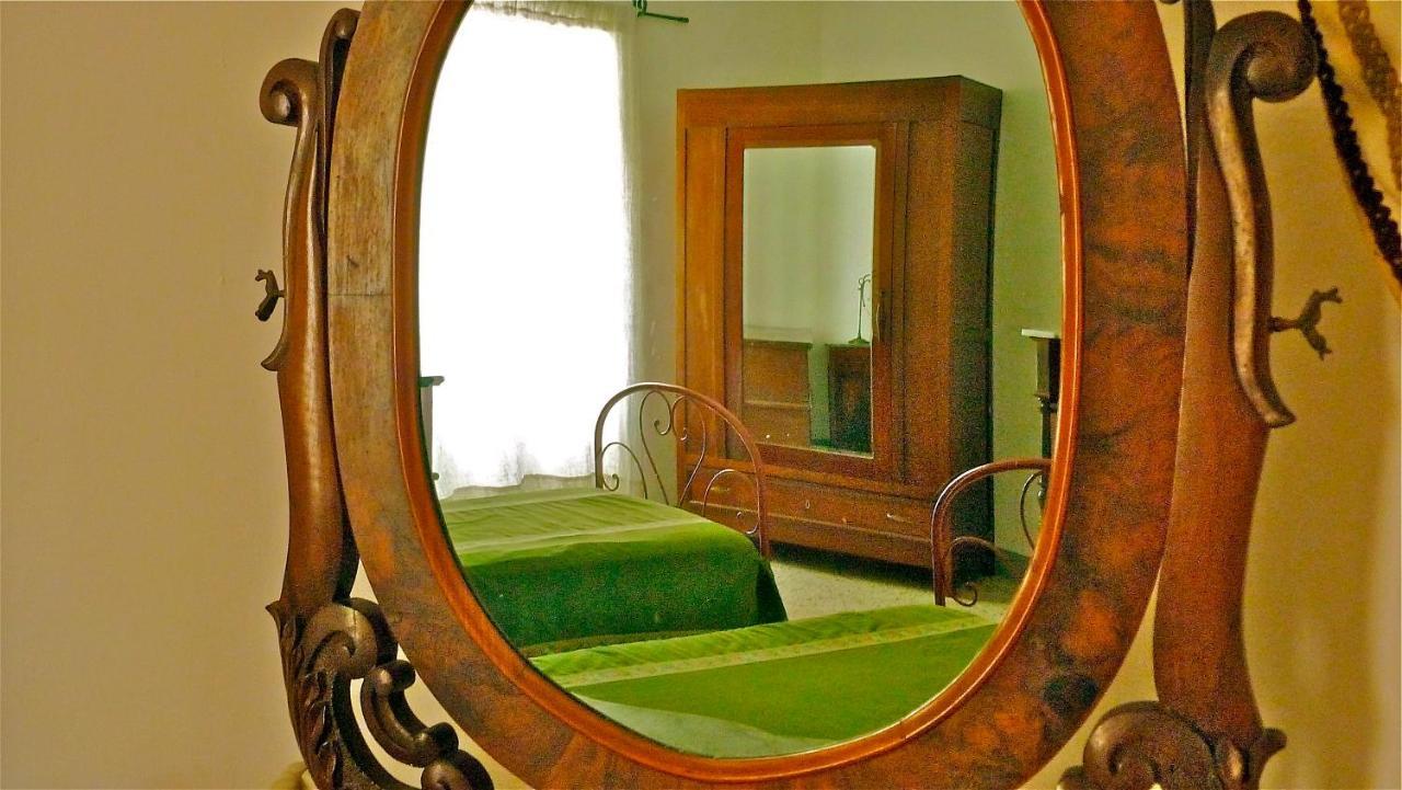 Agriturismo "Borgo Madonna Degli Angeli" - Charming Cottages In The Gardens ! Tocco da Casauria Room photo