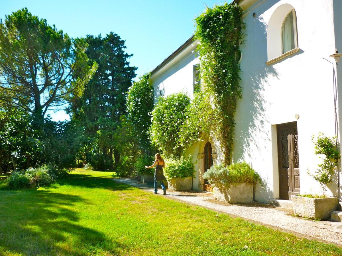 Agriturismo "Borgo Madonna Degli Angeli" - Charming Cottages In The Gardens ! Tocco da Casauria Exterior photo
